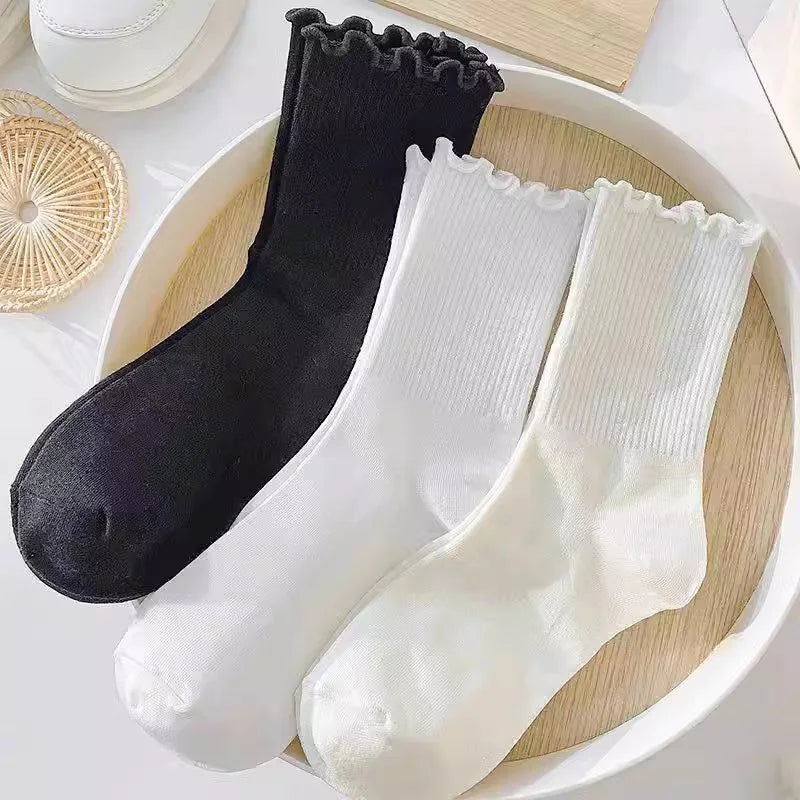 Fashion New Ruffle Socks for Women Mid Crew Middles Tube Ankle High Breathable Cotton Socks Black White Beige Female Cute Sock