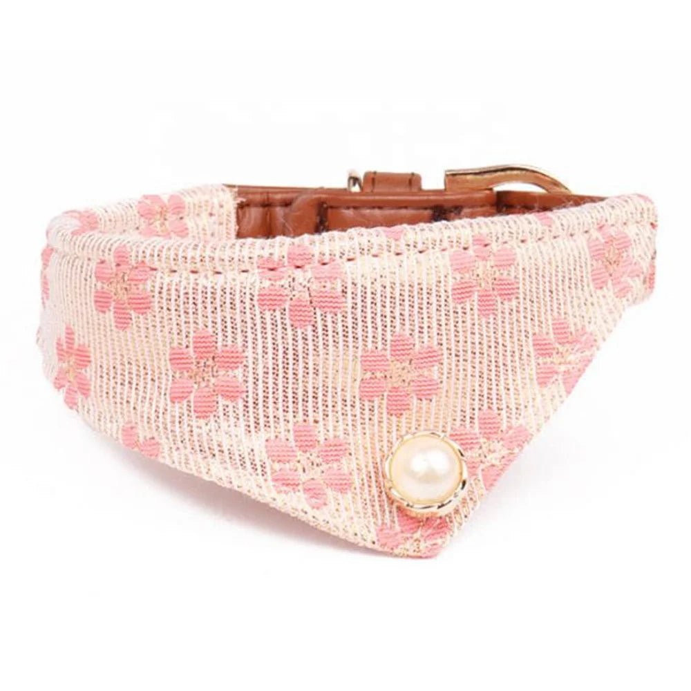 Luxury High Quality Dog Harness Custom Pearl Decoration Bandana Collar Modern Lovely Pet Collars for Walking Features Neck Scarf