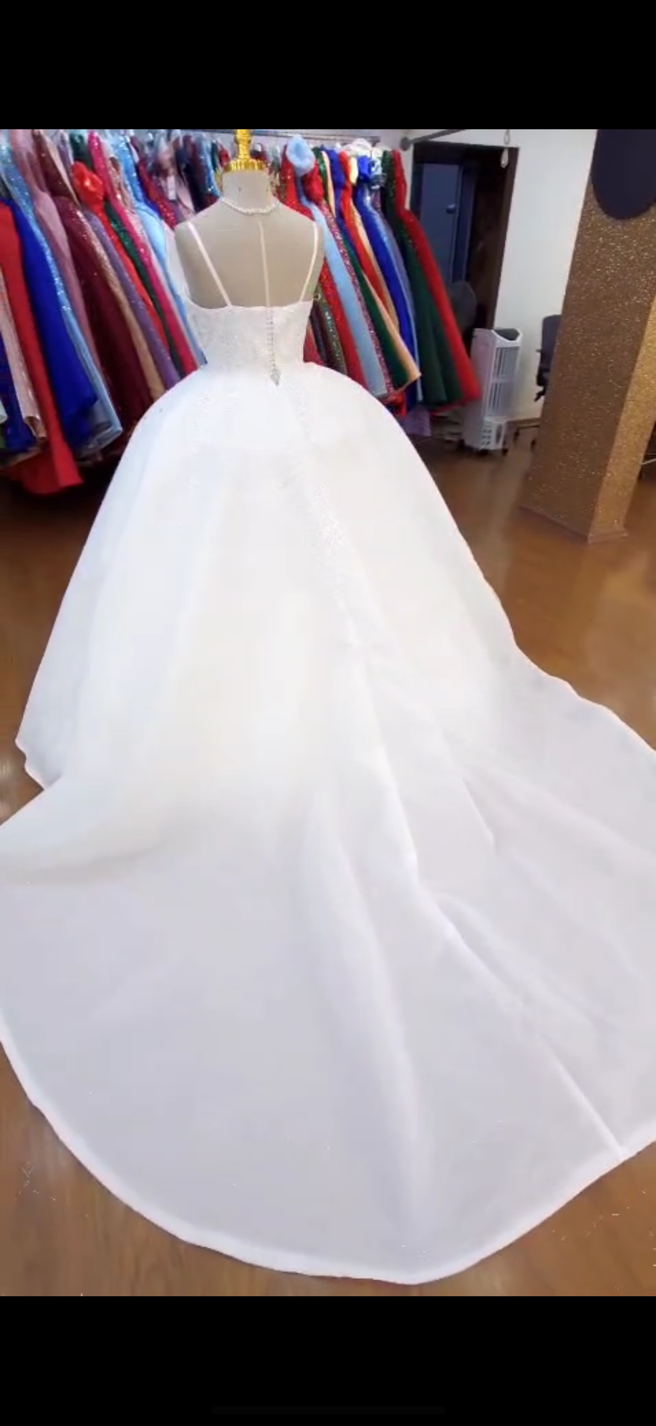 Turkey Royal Crystal Ball Gown – Sparkling Bridal Elegance