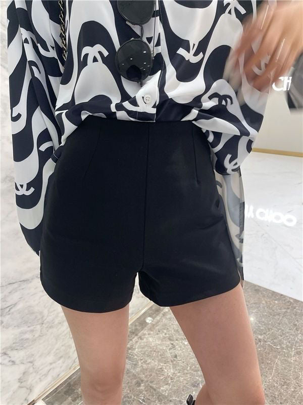 Four-Season Black Plus-Size Leggings for Women, Anti-Exposure Pants, Invisible Pants, Casual Shorts for Petite Women