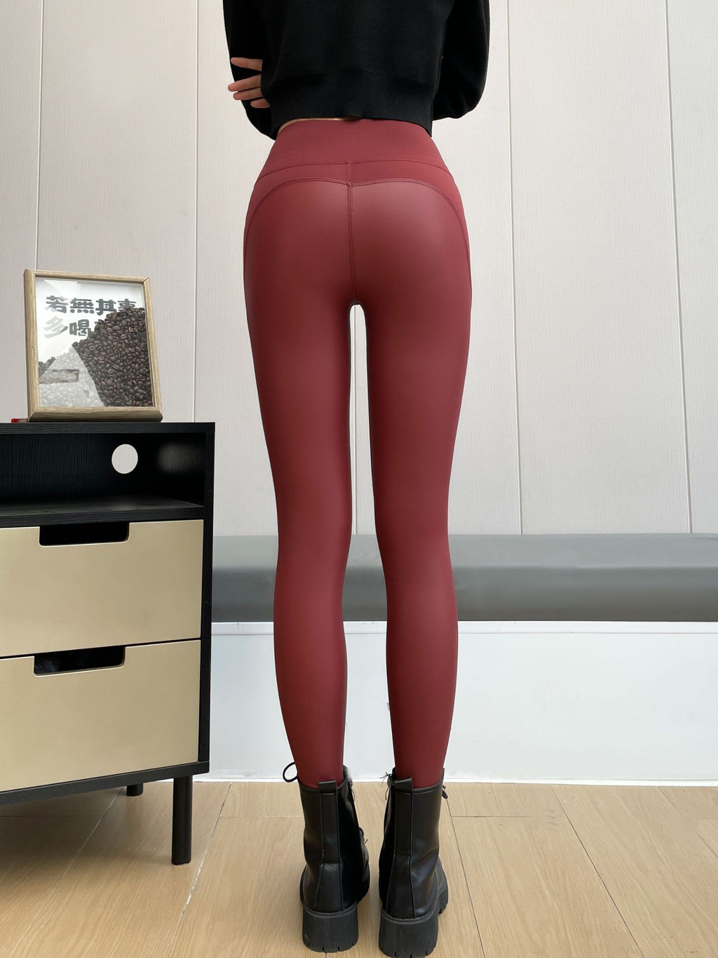 Brushed Leather Pants, Classic and Fashionable Leather Pants, Hip-Lifting and Tummy-Tucking, Nine-Point Pants for Outer Wear