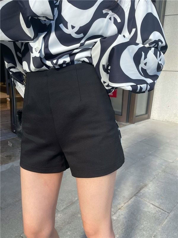 Four-Season Black Plus-Size Leggings for Women, Anti-Exposure Pants, Invisible Pants, Casual Shorts for Petite Women