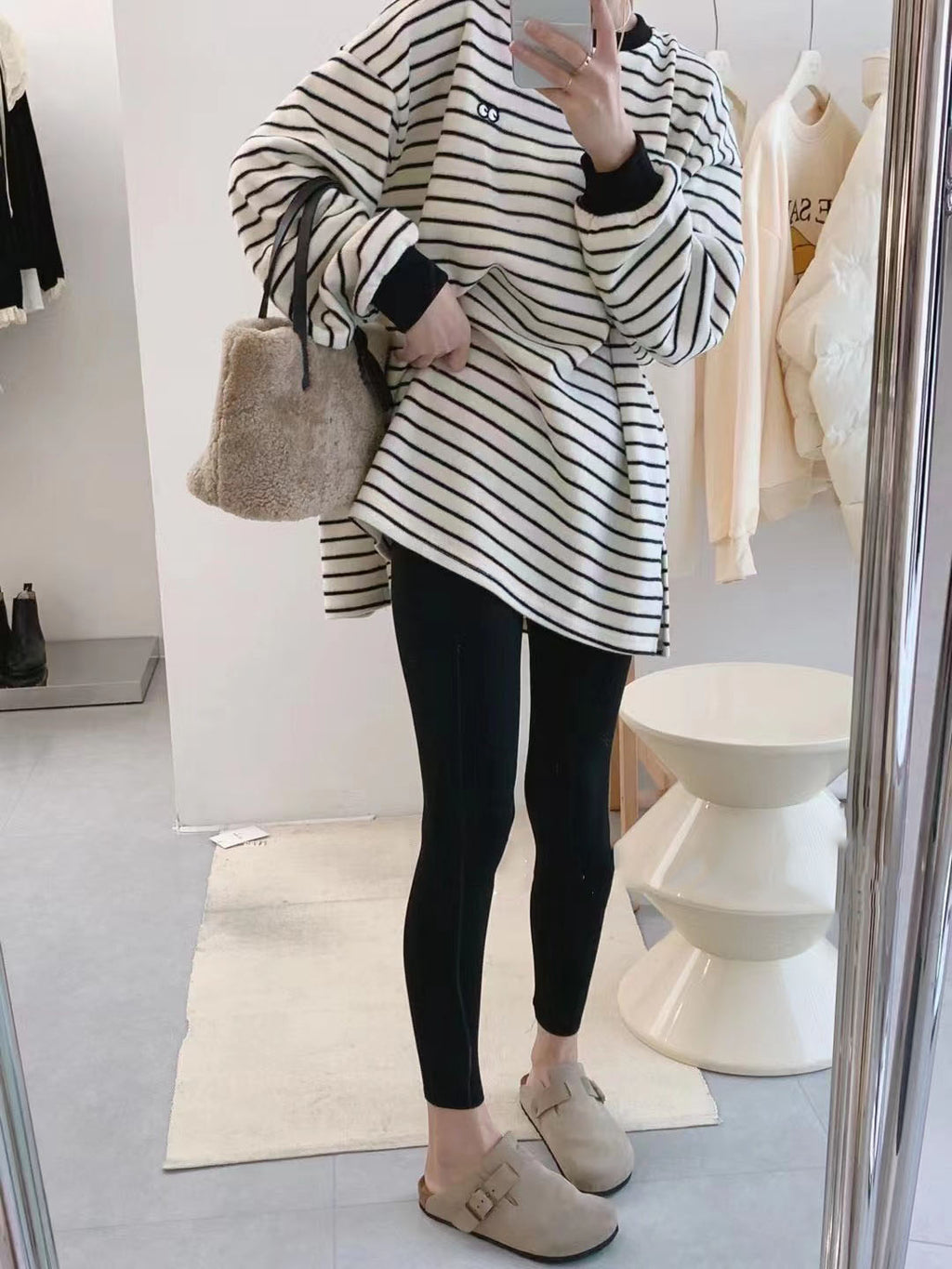 Maternity's Autumn and Winter Thickened Striped Loose Long-sleeved T-shirt Top 2024 Autumn and Winter New Split Hip Covering Base Shirt
