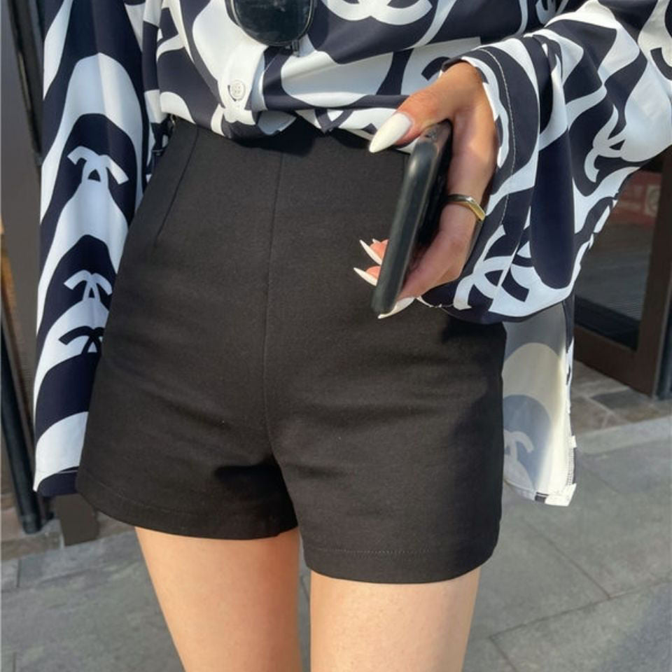 Four-Season Black Plus-Size Leggings for Women, Anti-Exposure Pants, Invisible Pants, Casual Shorts for Petite Women