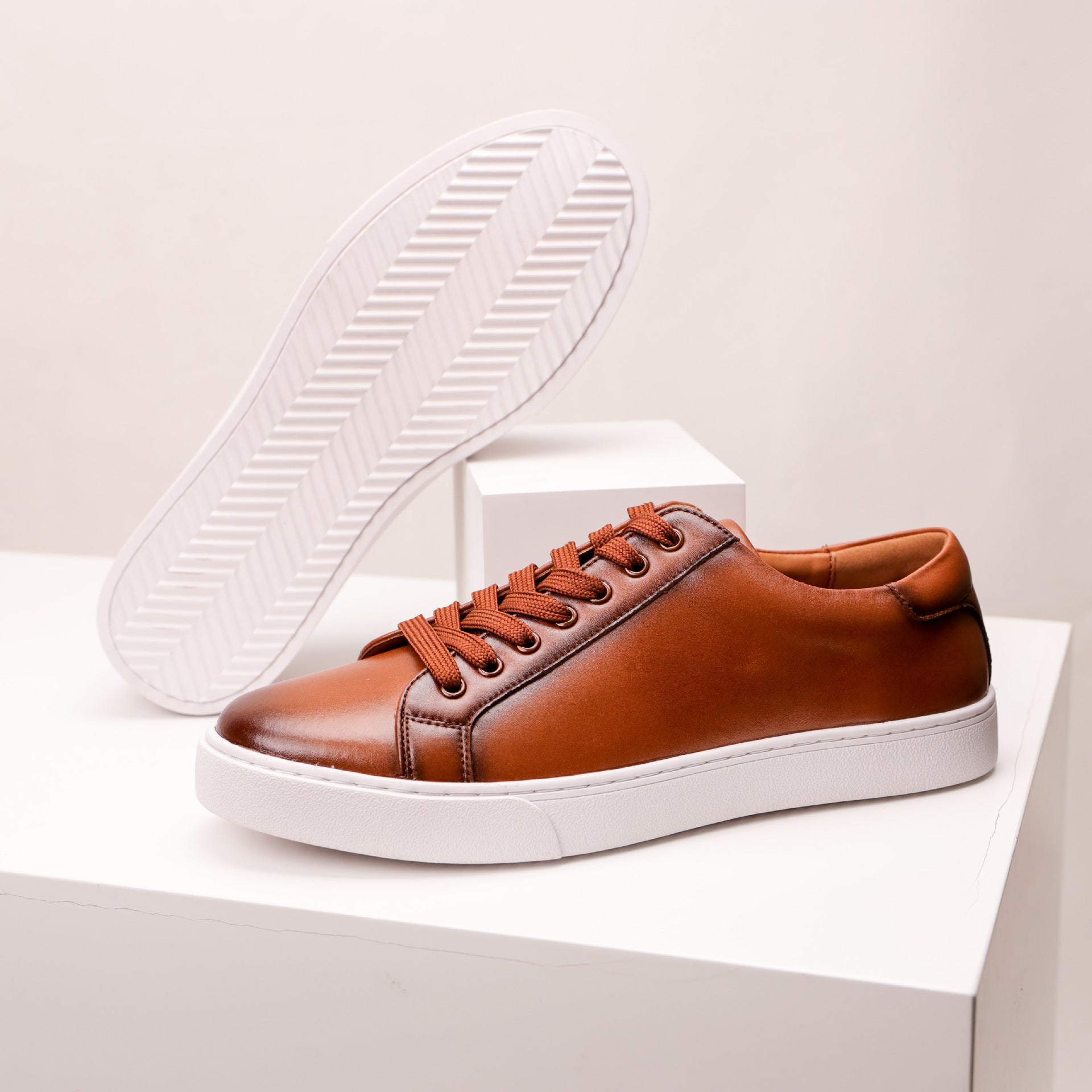 plus size Vintage Men's White Shoes All-match Sneakers Business Casual Leather Shoes Men's Leather Soft Sole Board Shoes Cross-border Men's Shoes