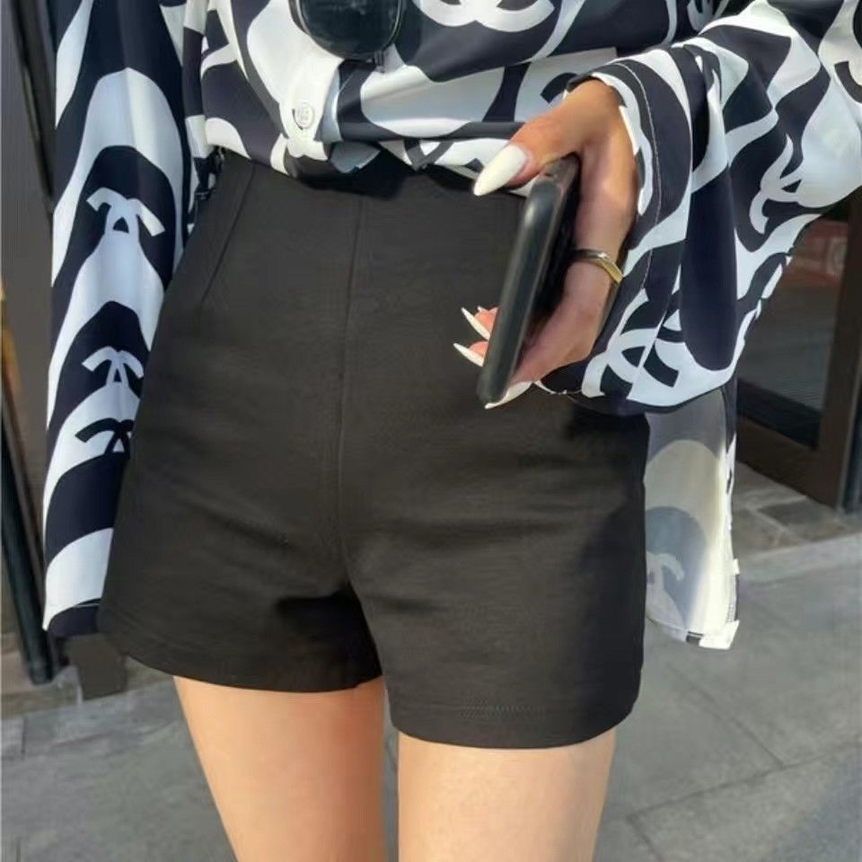 Four-Season Black Plus-Size Leggings for Women, Anti-Exposure Pants, Invisible Pants, Casual Shorts for Petite Women