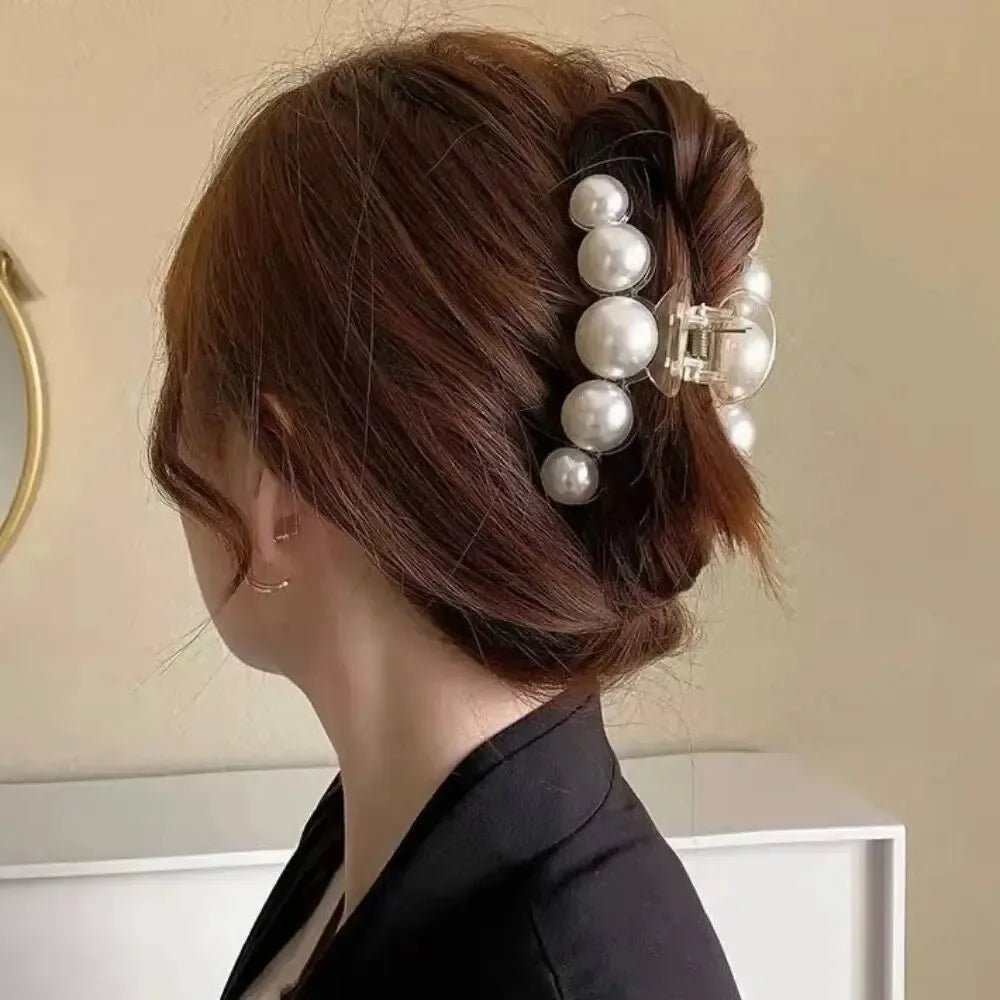 2024168---4pcs Large Shark Clip Hair Accessories Temperament Versatile Simple And Generous Fashionable Gentle Pearl Grab Clip
