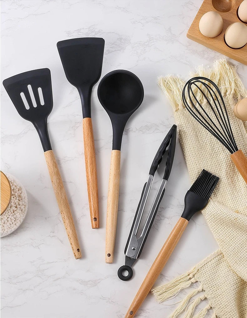 Kitchen Tools Set Wooden Handle Nonstick Pan Food Grade Cooking Silicone Storage Kit Stir Fry Baking Kitchen Set