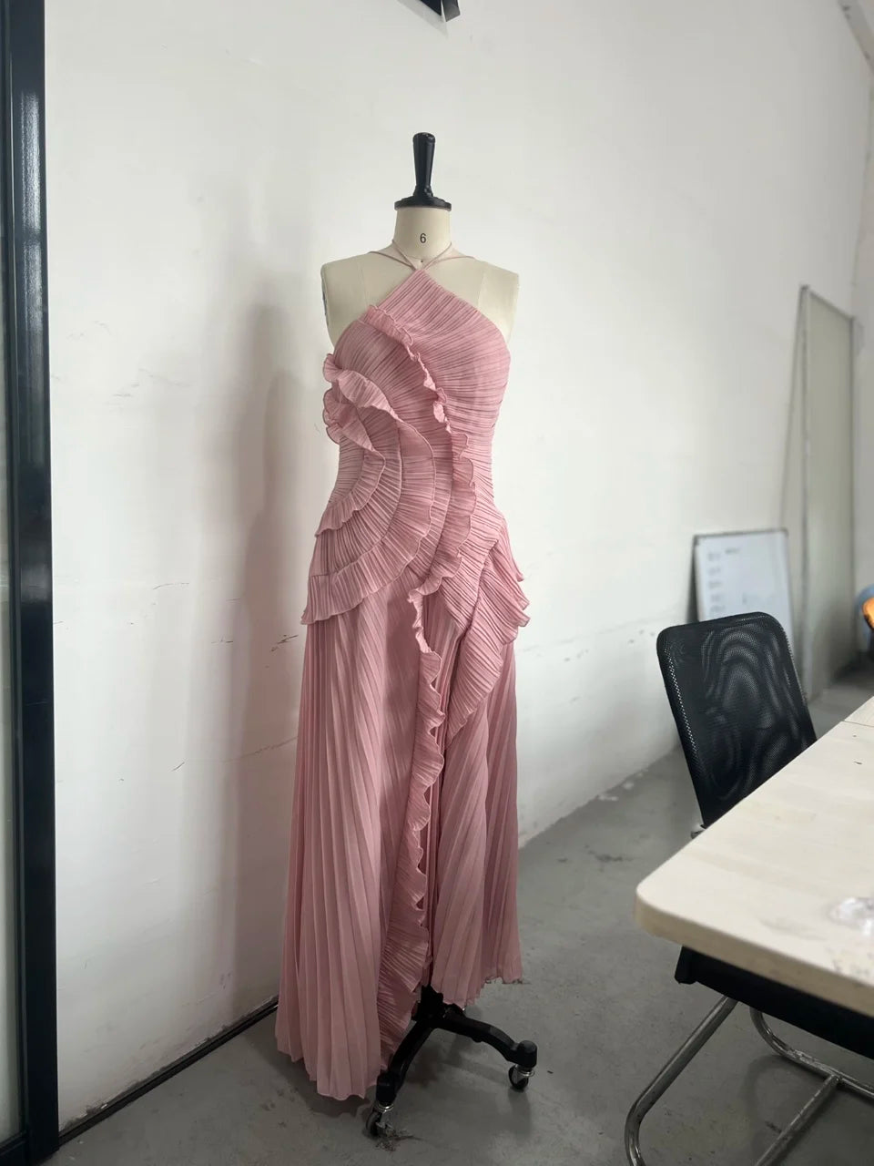 Elegant Neck Strap Ruffles Evening Gown Solid Folds A Line Lace Up Backless Sexy Party Dress 2025 New Party  Vacation Y2k Robe