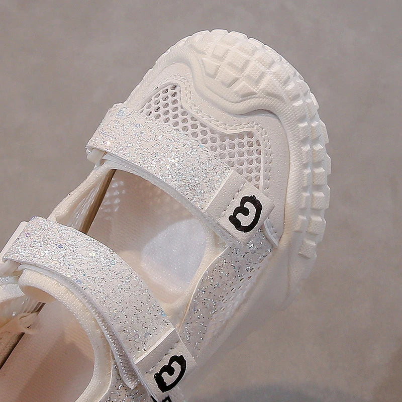 Summer Girls' Sports Sandals Comfortable and Soft Non-Slip and Breathable Outdoor Sports Sandals with Rhinestone Decorations