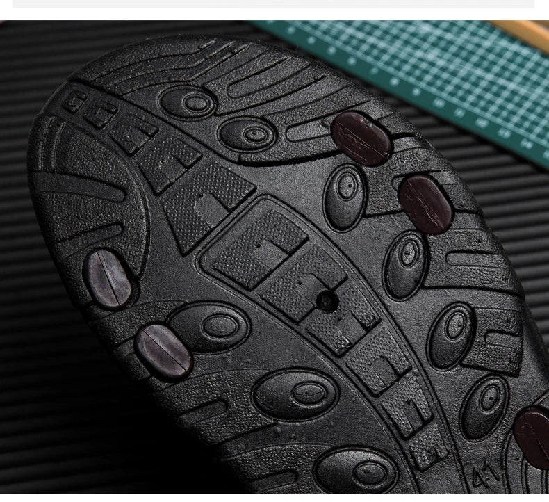 Summer Men's Sandals Fashion Beach Shoes For Men Classic Leather Slipper Male Outdoor Casual Leather Sandals Men