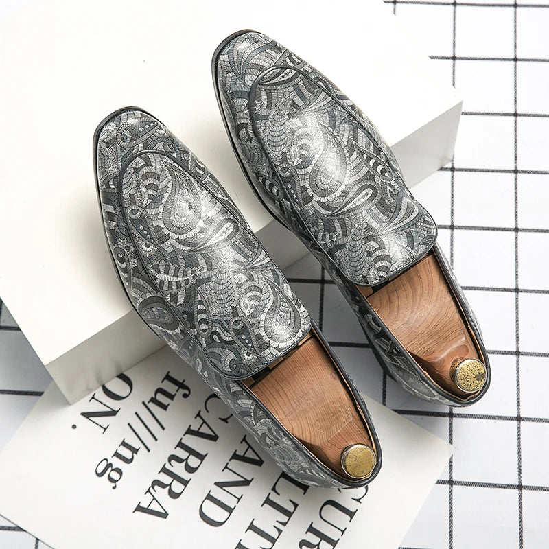 New British Style Fashion Trends Printed Leather Loafers Men Breathable Casual Shoes Men Slip-on Dating Driving Party Men Shoes