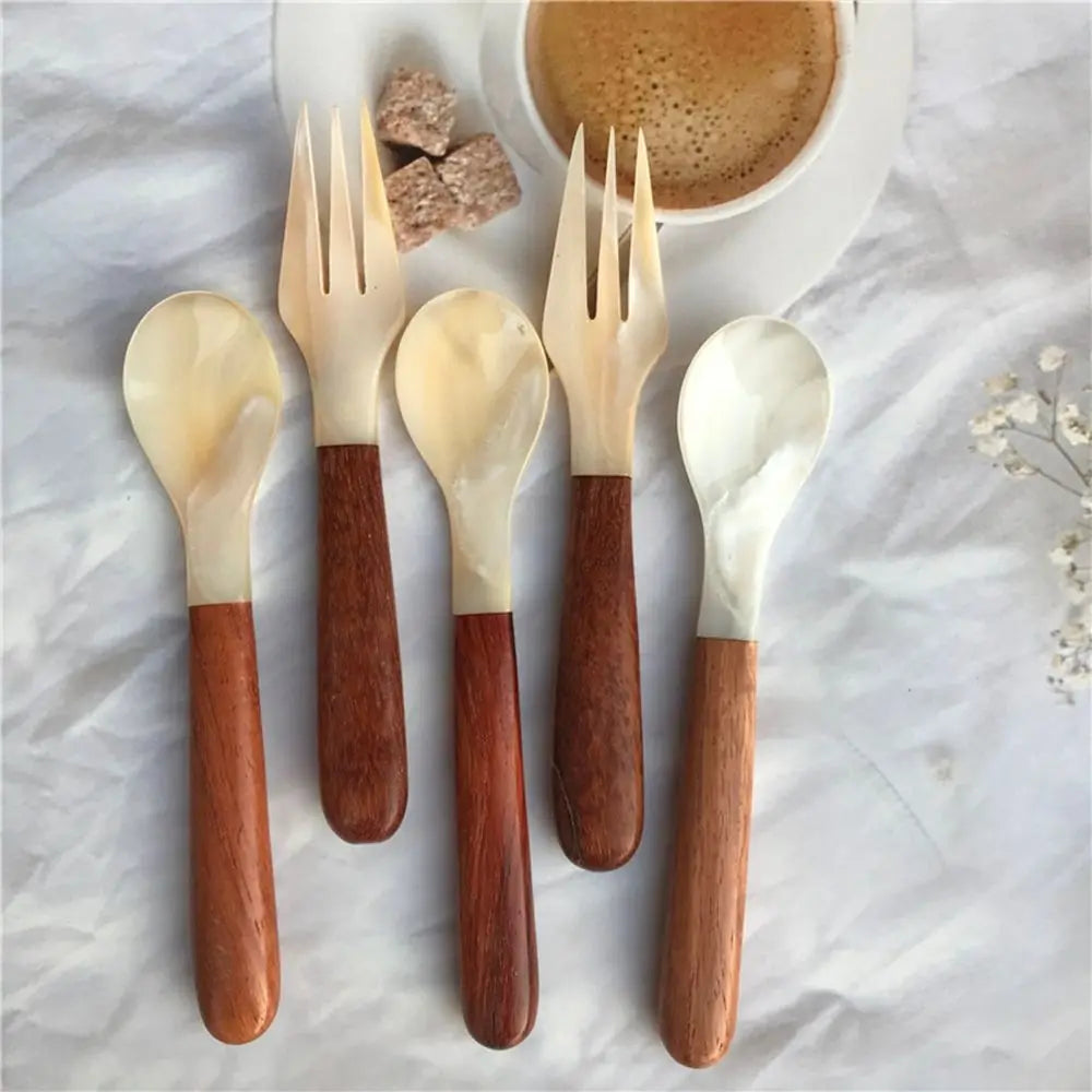 Natural Shell Resin Spoon Fork Ice Cream Dessert Spoon Caviar Spoon Seashells Stirring Spoons Teaspoon Kitchen Tool