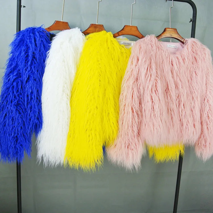 Faux Fur Plush Coat – Soft Shaggy Statement Jacket