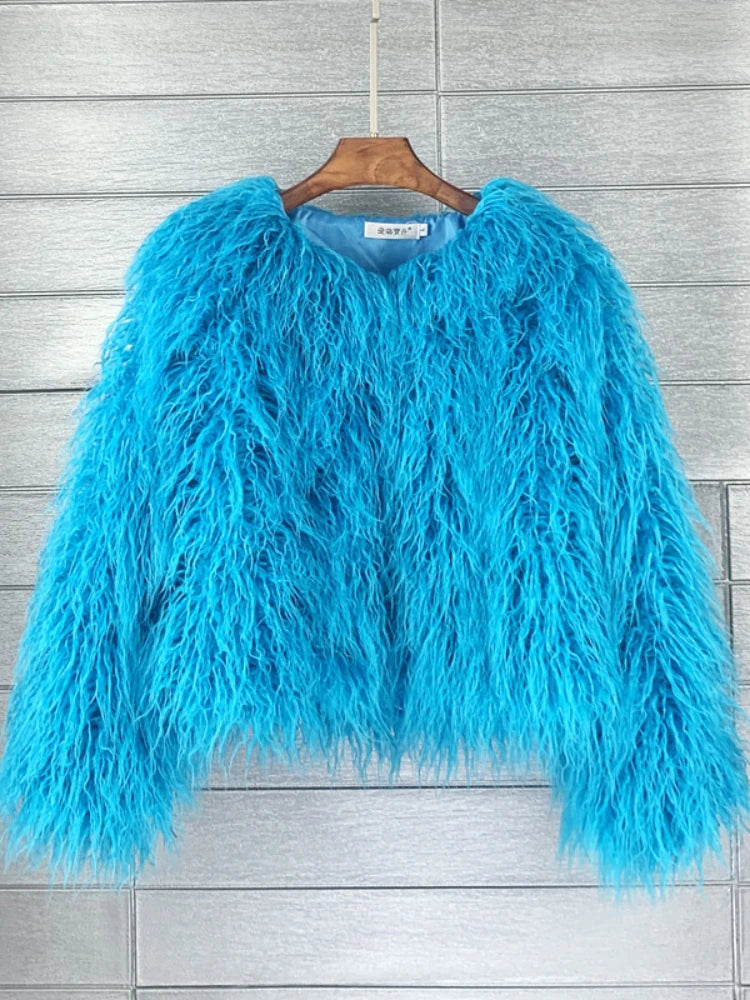 Faux Fur Plush Coat – Soft Shaggy Statement Jacket
