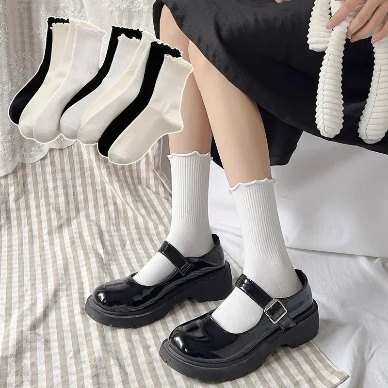 Fashion New Ruffle Socks for Women Mid Crew Middles Tube Ankle High Breathable Cotton Socks Black White Beige Female Cute Sock