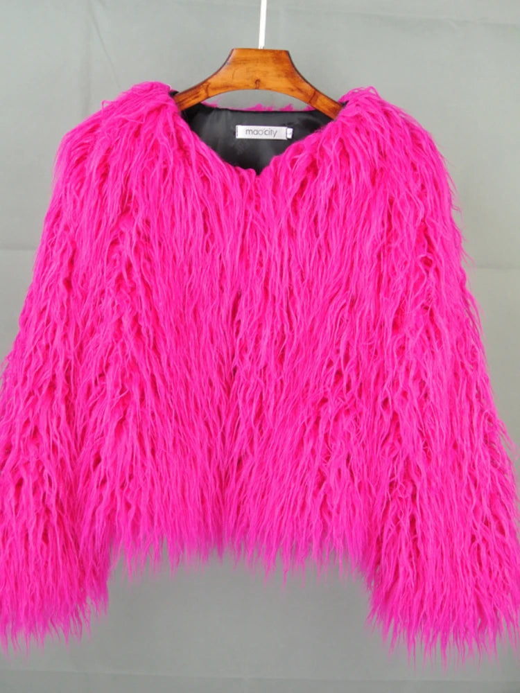 Faux Fur Plush Coat – Soft Shaggy Statement Jacket