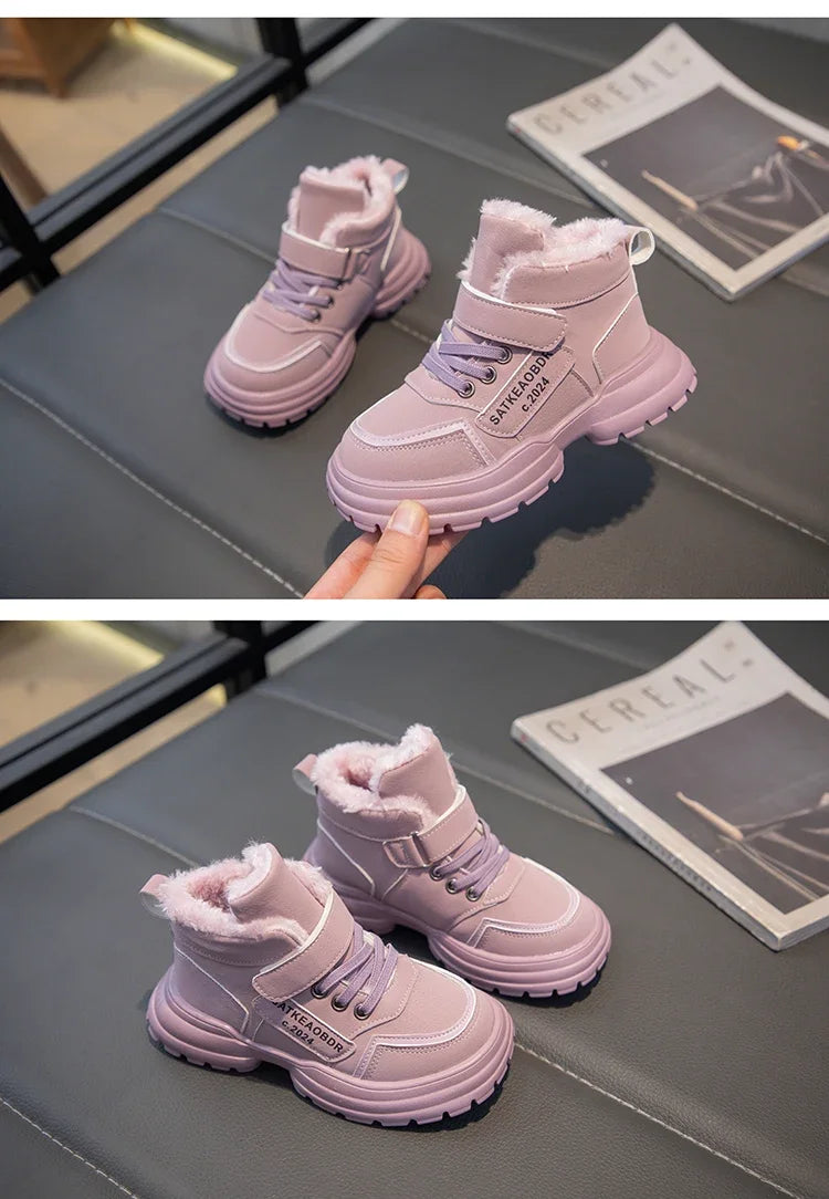 Boys Girls Sports Boots with Fur 2024 New Fashion Kids Ankle Boots Warm for Winter Sweet Students Short Boots Non-slip Soft Sole