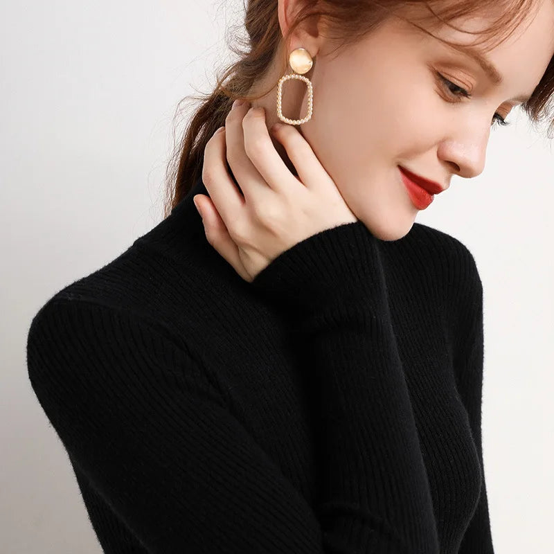Autumn and winter new Korean slim fit women's pullover sweater knitted sweater pull up women's high neck sweater women
