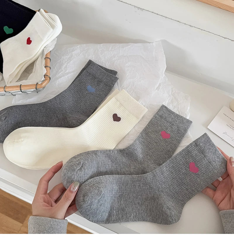 Socks For Women New Heart Design Cute Socks Breathable Simple Korean Style Sweat absorption Girls Cotton Socks Daily Classic