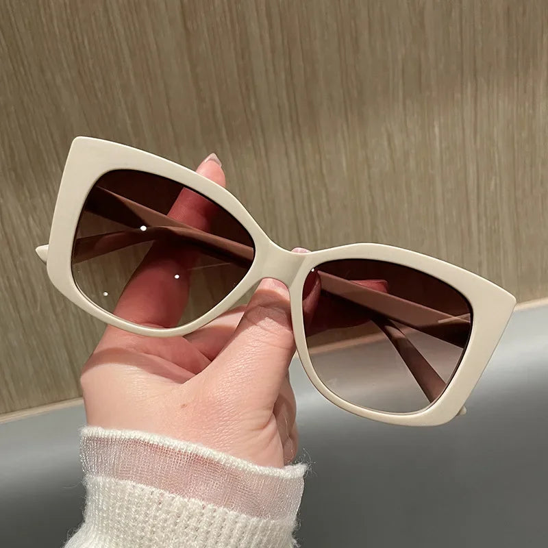 New Fashion Cat Eye Sunglasses Female Luxury Brand Designer Sun Glasses for Women Travelling Sun Shades Glasses High Definition