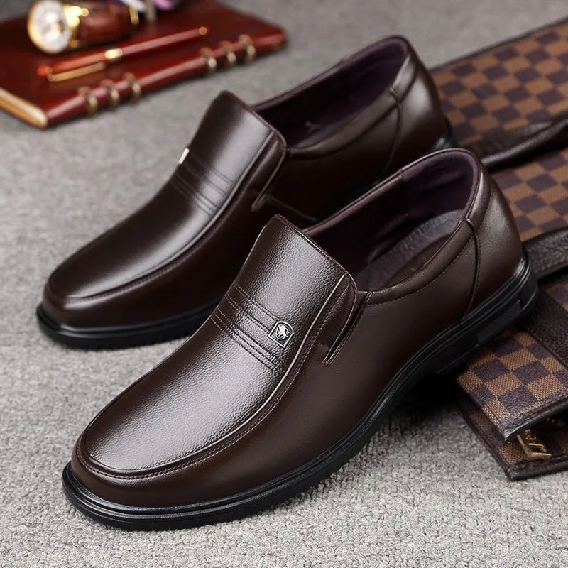 Handmade Genuine Leather Shoes Men Loafers Business Casual Shoes Classic Soft Leather Hombre Breathable Flat Shoes