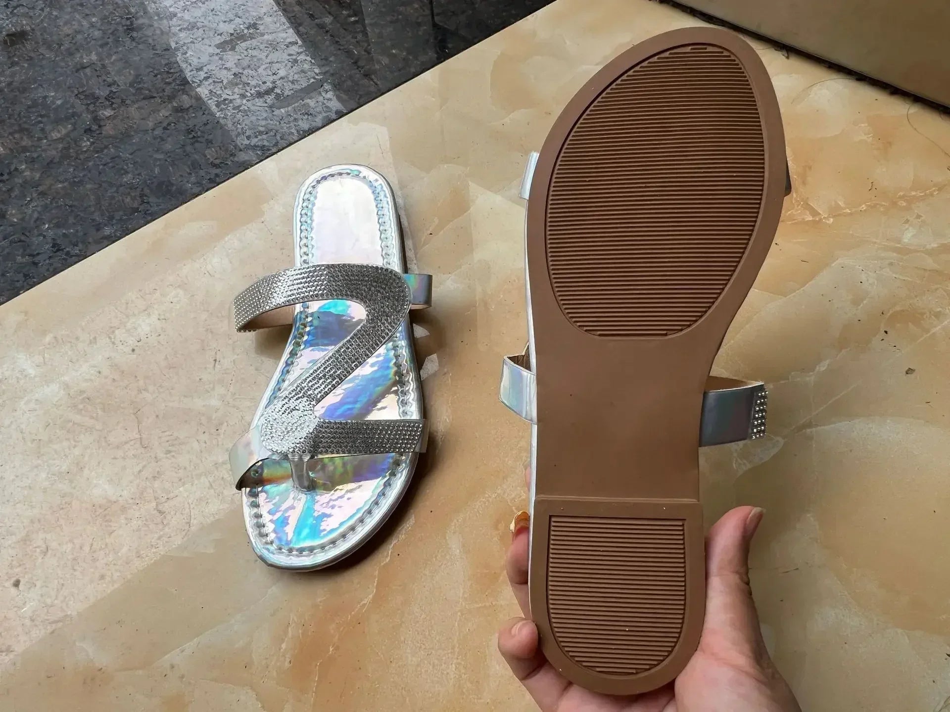Sexy Women Sandals Summer Beach Shallow Mouth Rhinestones Ladies Fashion Show Comfortable Light Shoes Sandalias Femininas