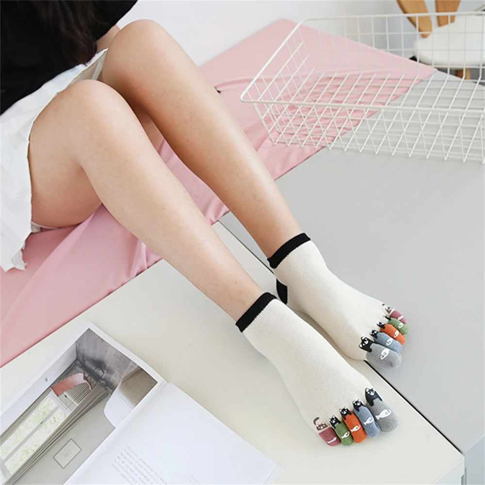 New Chic Funny Cute Cat Fish Colored Five Fingers Split Toes Socks Soft Cotton Christmas Sweet Gift Sokken Dropship