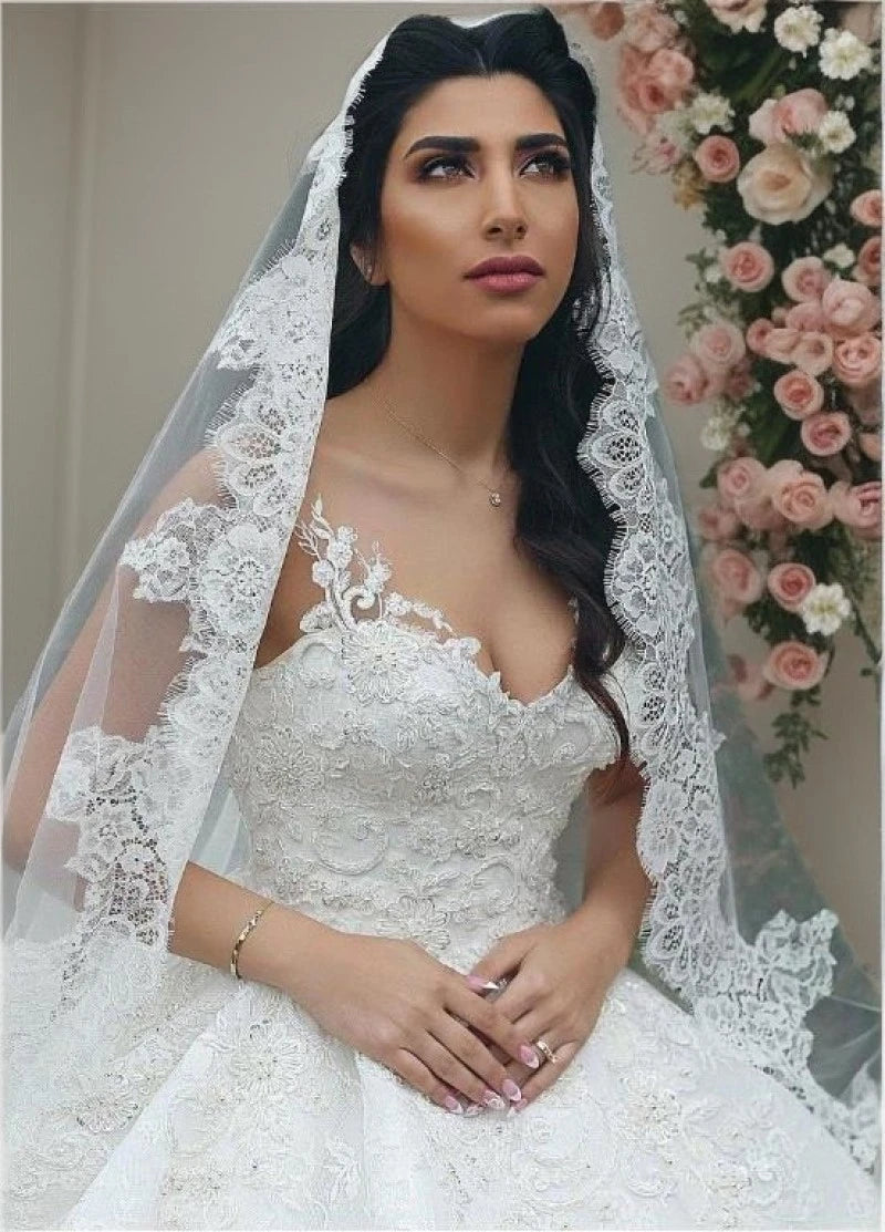 2/4M Wedding Bridal Veils White Beige Floral Lace Edge Veil One-Layer Fingertip Length Blusher Veils Bride Dress Decor No Comb