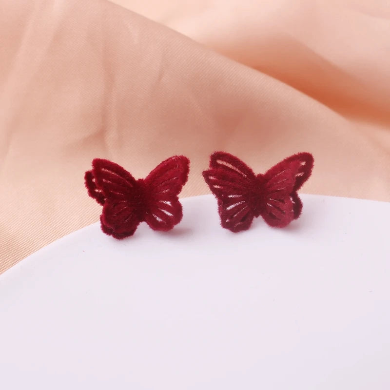 Red Statement Drop Earrings – Floral Heart Design for Elegant Occasions