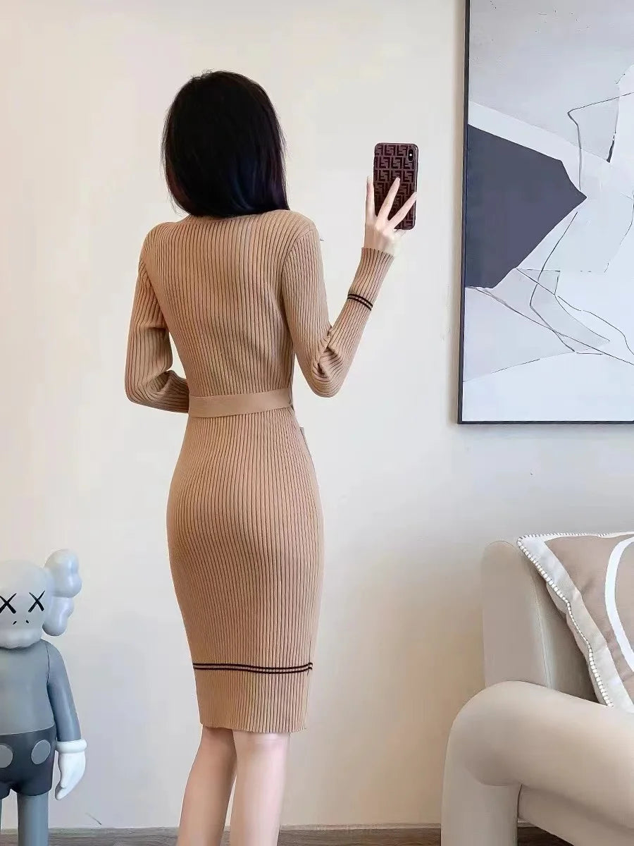 French style celebrity temperament slim feeling autumn winter new round collar fragrance wind slim bottom wrap hip dress