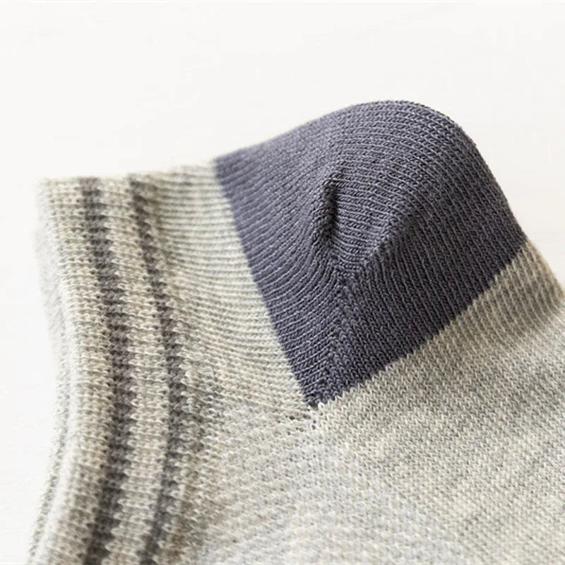 5 Pairs Boy's Dinosaur Pattern Socks Comfortable Breathable Casual Soft Kids Socks