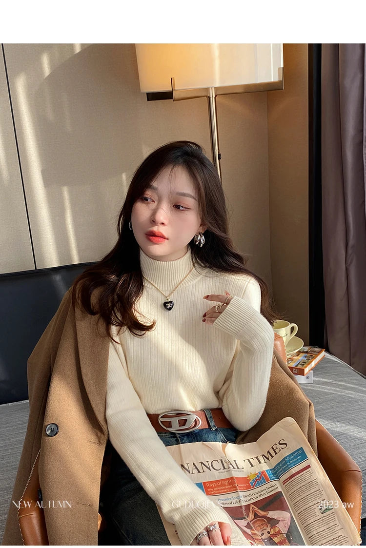 Women's Turtleneck Sweater Winter 2025 Retro Red with Velvet Lining Thickened Inner Wear Thermal Knitting Bottoming Shirt