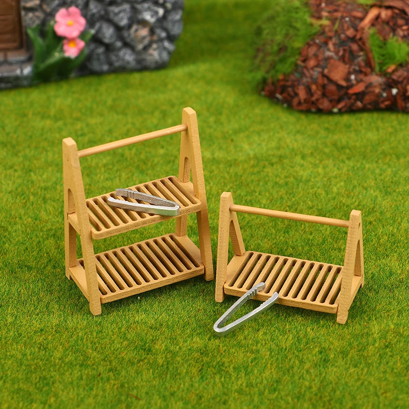 1Set 1:12 Dollhouse Miniature Bread Rack Cake Shelf Storage Box/Basket W/Baking Clip Scene Decor Doll House Accessories