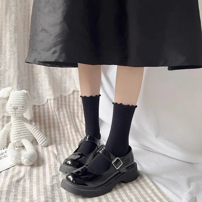 Fashion New Ruffle Socks for Women Mid Crew Middles Tube Ankle High Breathable Cotton Socks Black White Beige Female Cute Sock