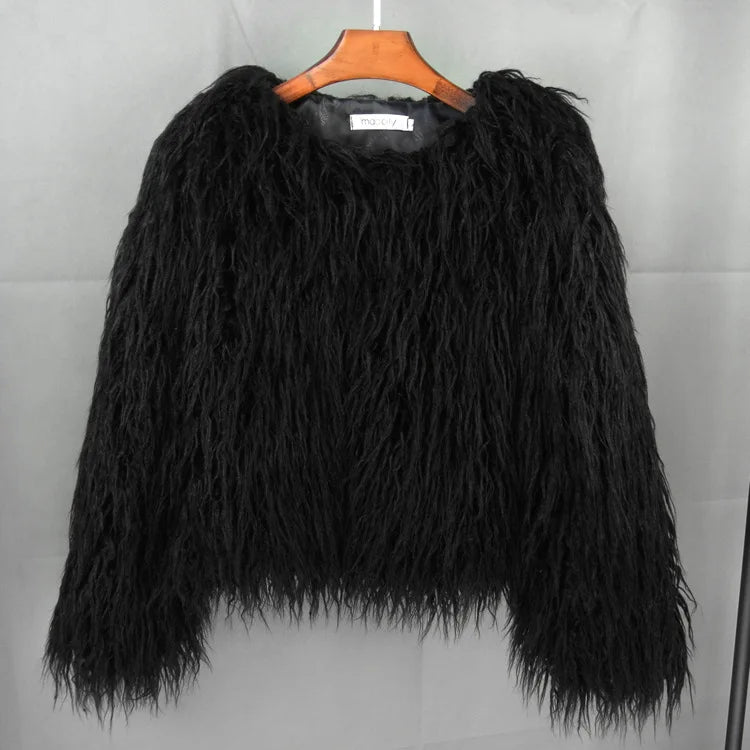 Faux Fur Plush Coat – Soft Shaggy Statement Jacket