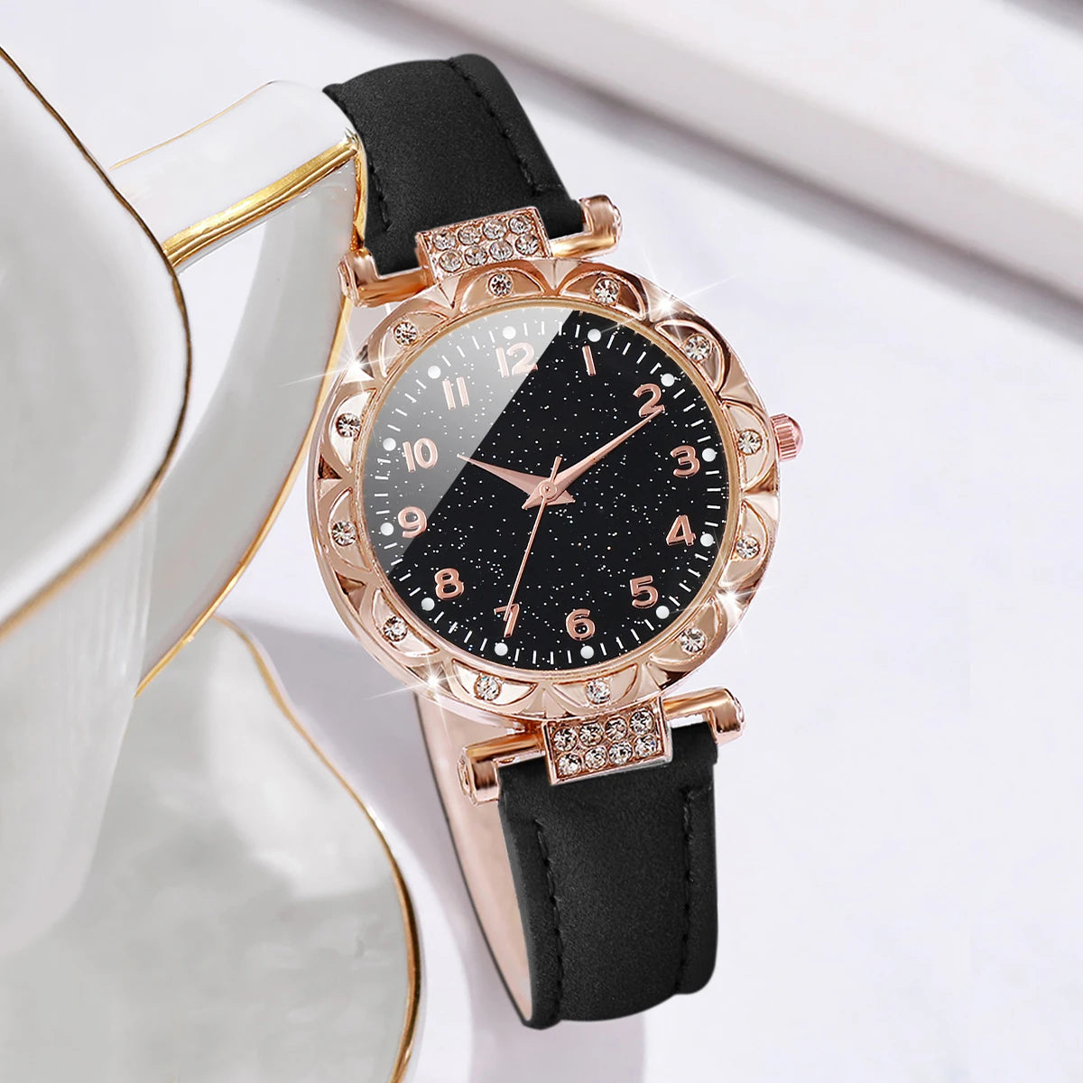 5PCS/Set Women's Watch Fashion Rhinestone Leather Band Quartz Watch Beads Bracelets Set(Without Box)