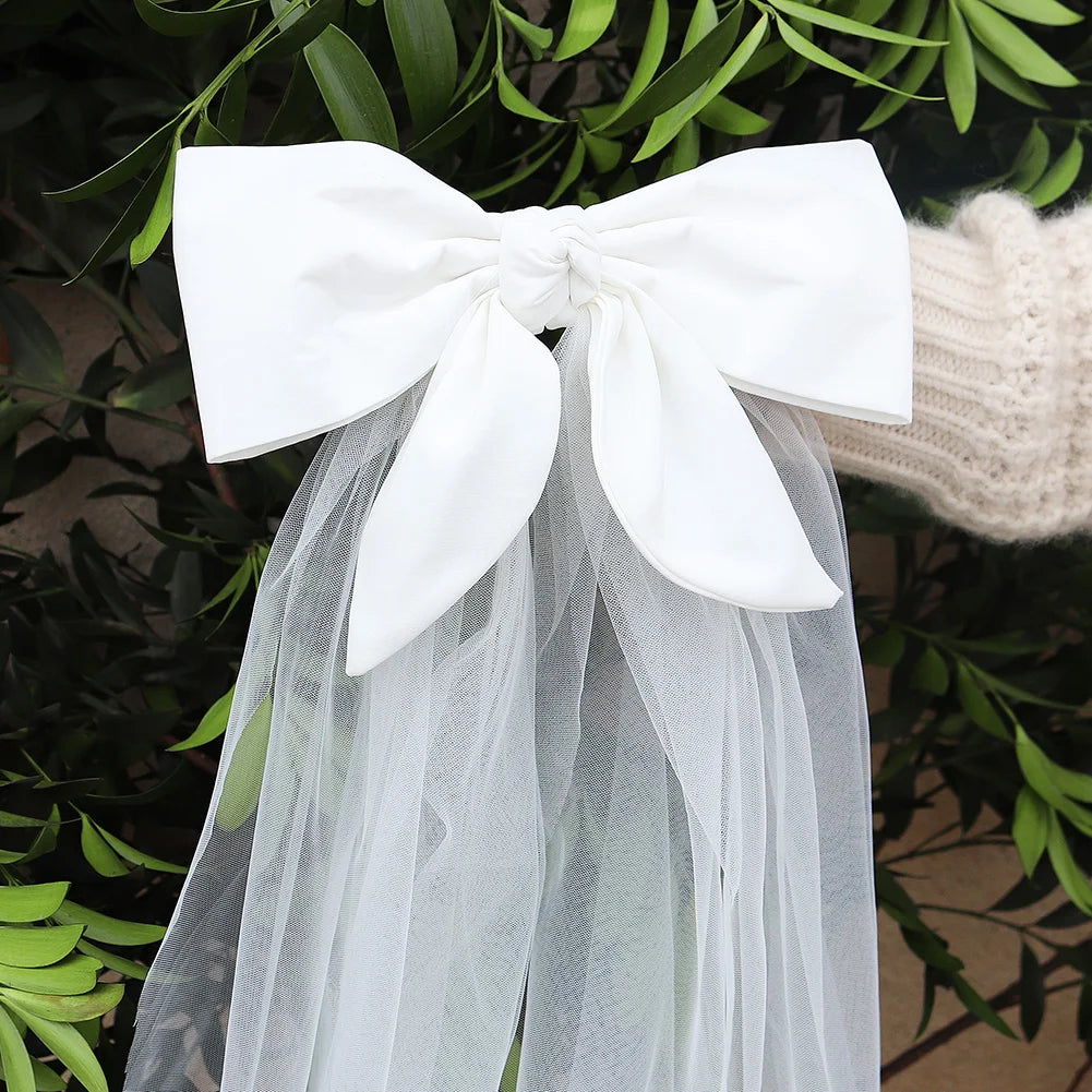 Double Layer Mesh Tulle Solid Color Women Short Wedding Veil with Clip Ribbon Edge Center Cascade Bride Headpiece Party