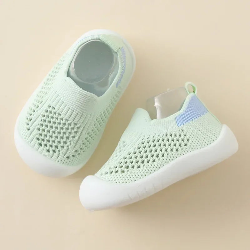 Spring Popular New Baby Shoes Mesh Knit Breathable Kid Girls Boys 0-3T Summer Slip-On Casual Sneakers Toddler Non-Skid Prewalker