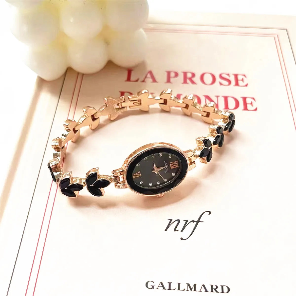 Women's Watches Light Luxury Diamond Inlaid For Clover Watch Waterproof Oval Ladies Fashion Quartz Bracelet Wristwatch relógio