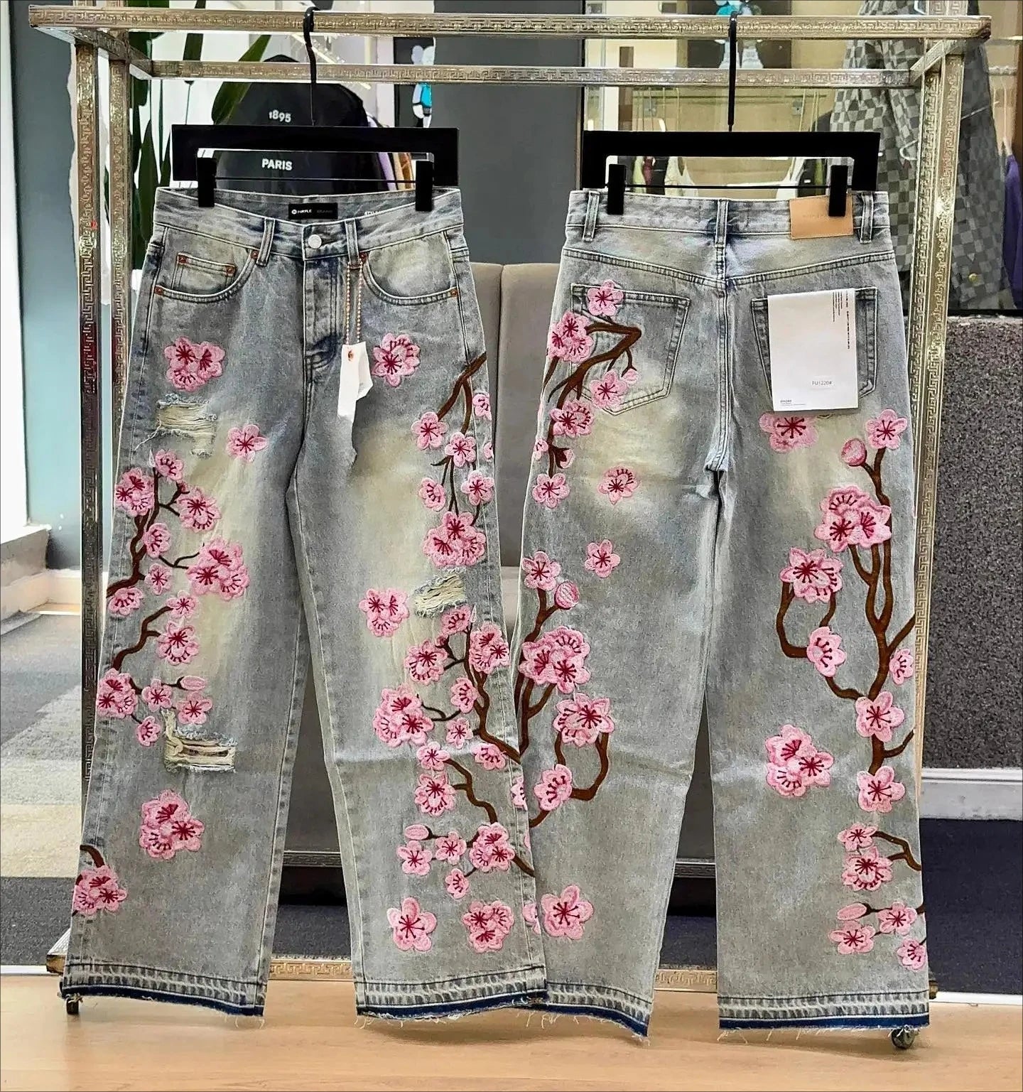 Streetwear Gothic Cherry Blossom Embroidered Jeans Y2K Clothing Men Women Hip Hop Vintage Baggy Jeans Low Rise Wide Leg Trousers