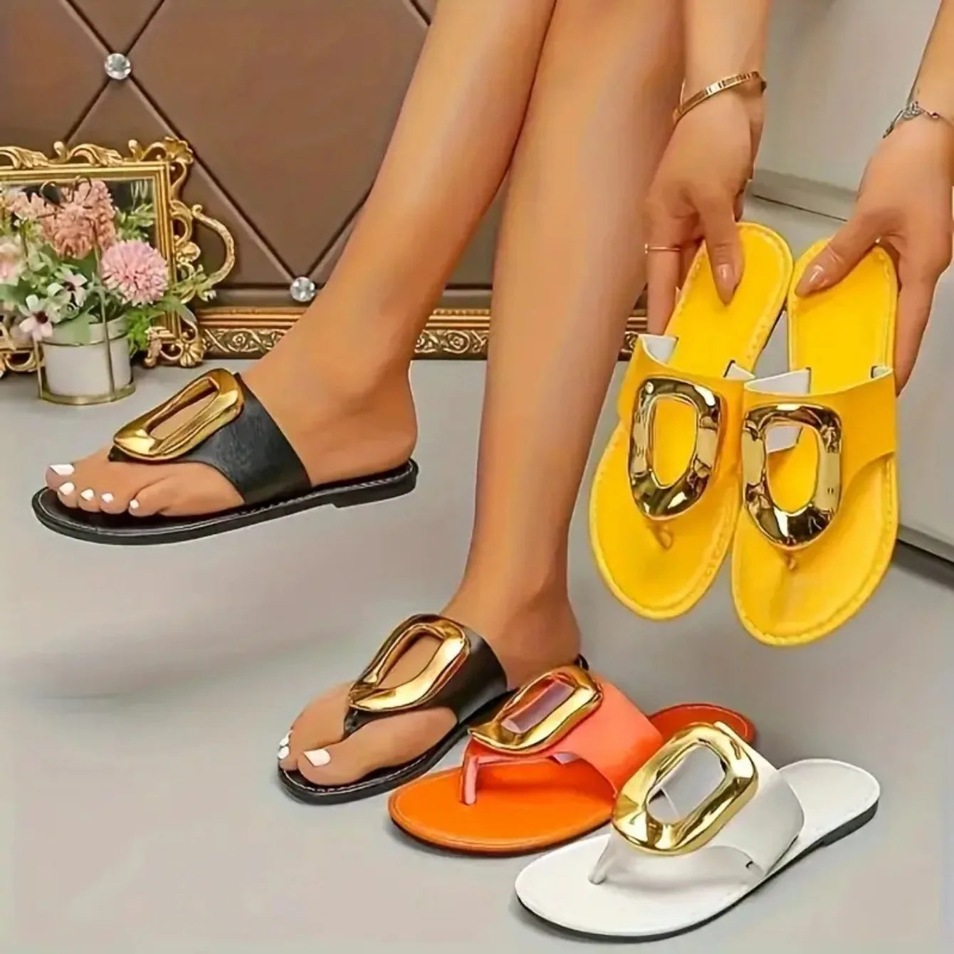 Women Fashion Slippers Slip on Anti-slip Flip Flops Summer Beach Slippers Luxury Flat Sandals Casual Designer Shoes Slides Women