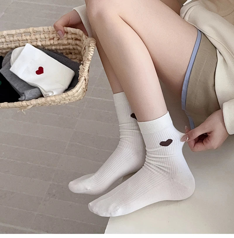 Socks For Women New Heart Design Cute Socks Breathable Simple Korean Style Sweat absorption Girls Cotton Socks Daily Classic