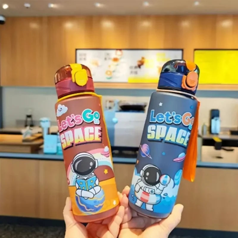 700ml Cosmic Astronaut Themed Insulated Water Bottle Leakproof Flip Lid Carrying Strap Portable Adorable Activities Cup BPA-Free