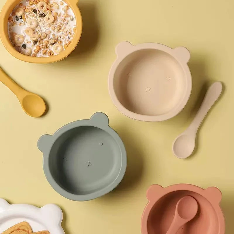 9PCS/Set BPA Free Silicone Baby Feeding Set Sucker Bowl Divided Dinning Plate Straw Cup Spoon Fork Adjustable Bib Child Dishes