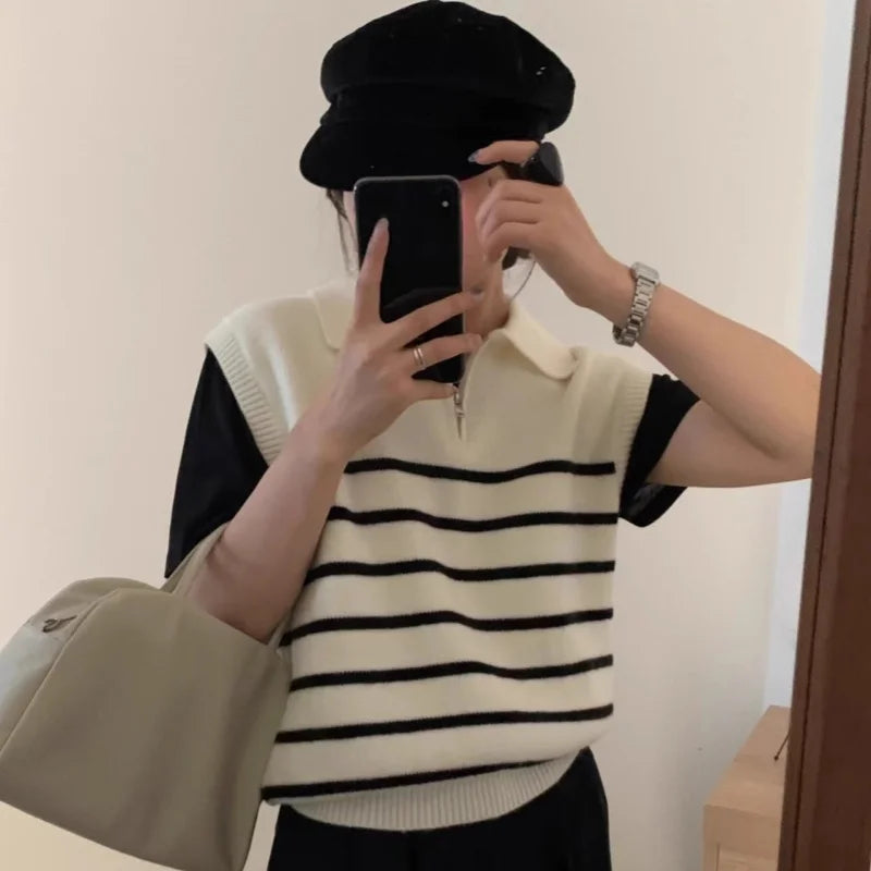Retro lapel zipper stripe knitted waistcoat women Autumn Winter Korean fashion sleeveless sweaters casual simple pullover vest