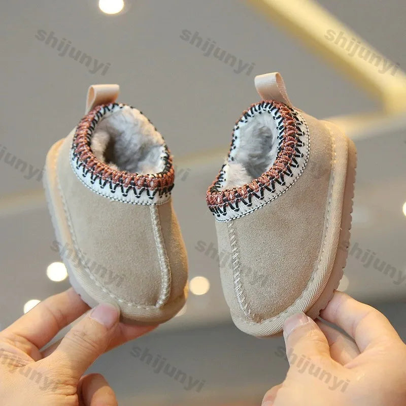 Baby Warm Casual Flat Low Top Snow Boots 2025 Winter Fashion Childrens' Concise Soft Soled Comfortable Non Slip Cotton Shoes