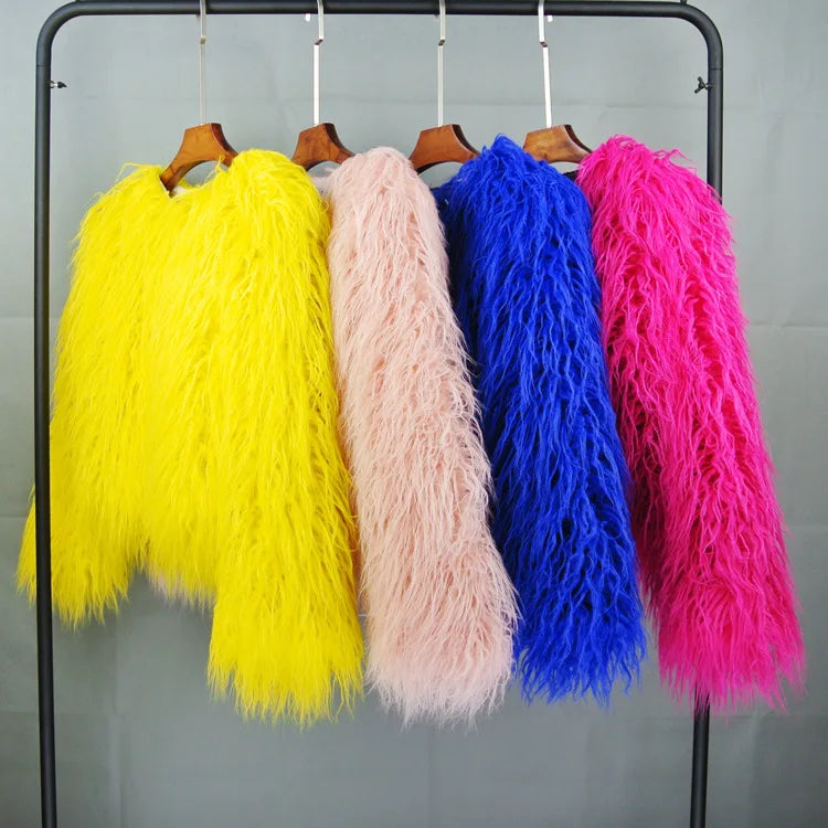 Faux Fur Plush Coat – Soft Shaggy Statement Jacket