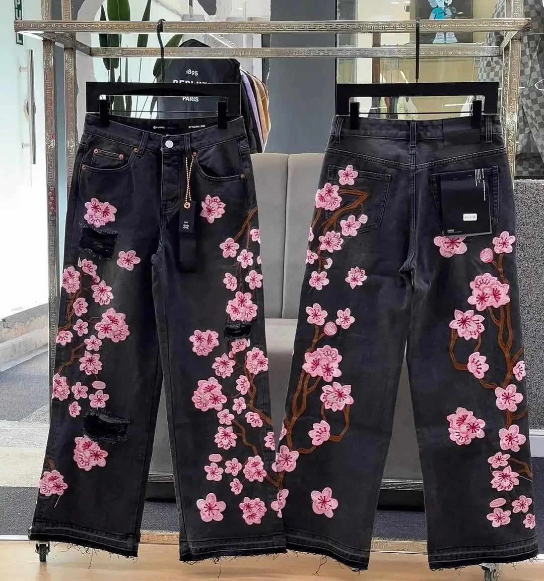 Streetwear Gothic Cherry Blossom Embroidered Jeans Y2K Clothing Men Women Hip Hop Vintage Baggy Jeans Low Rise Wide Leg Trousers