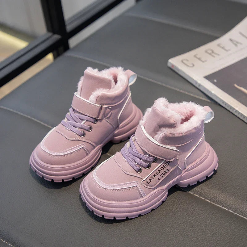 Boys Girls Sports Boots with Fur 2024 New Fashion Kids Ankle Boots Warm for Winter Sweet Students Short Boots Non-slip Soft Sole